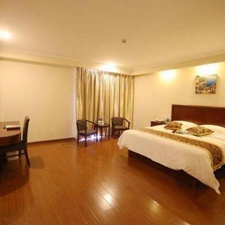 Greentree Inn Suzhou Industrial Zone Yangcheng Lake Weiting Mong Kok Express Hotel Exterior foto