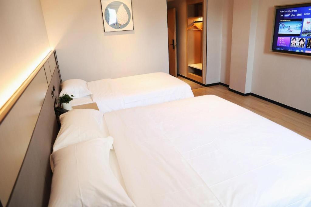 Greentree Inn Suzhou Industrial Zone Yangcheng Lake Weiting Mong Kok Express Hotel Exterior foto